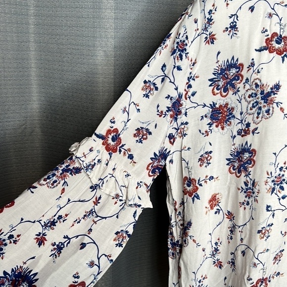 4OUR DREAMERS SMALL OFF WHITE FLORAL BLOUSE New - Picture 3 of 8